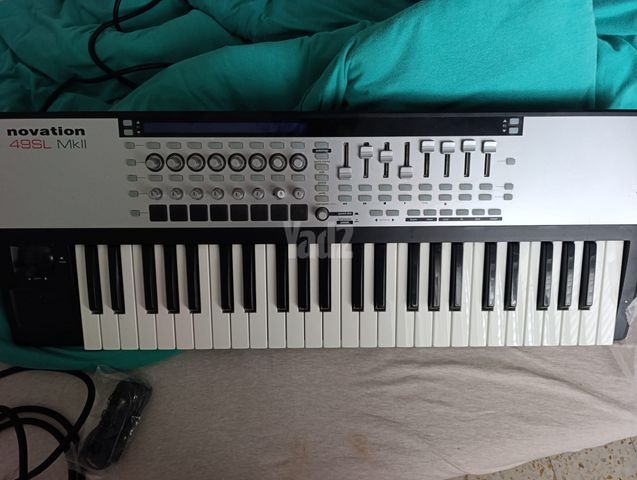novation 49sl מקלדת שליטה