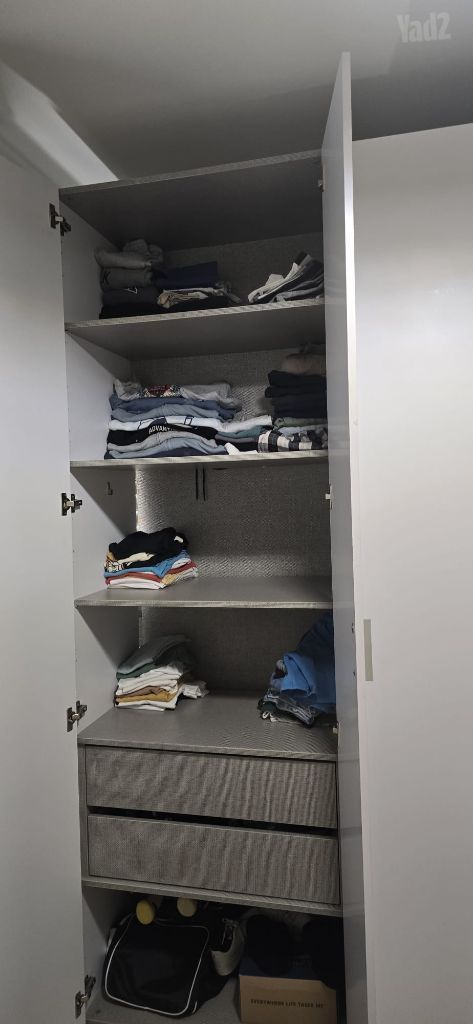 ארון בגדים