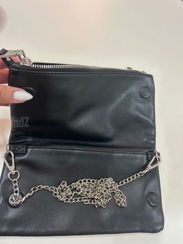 תיקים של Steve Madden