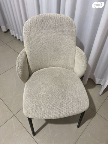 שולחן סלוני