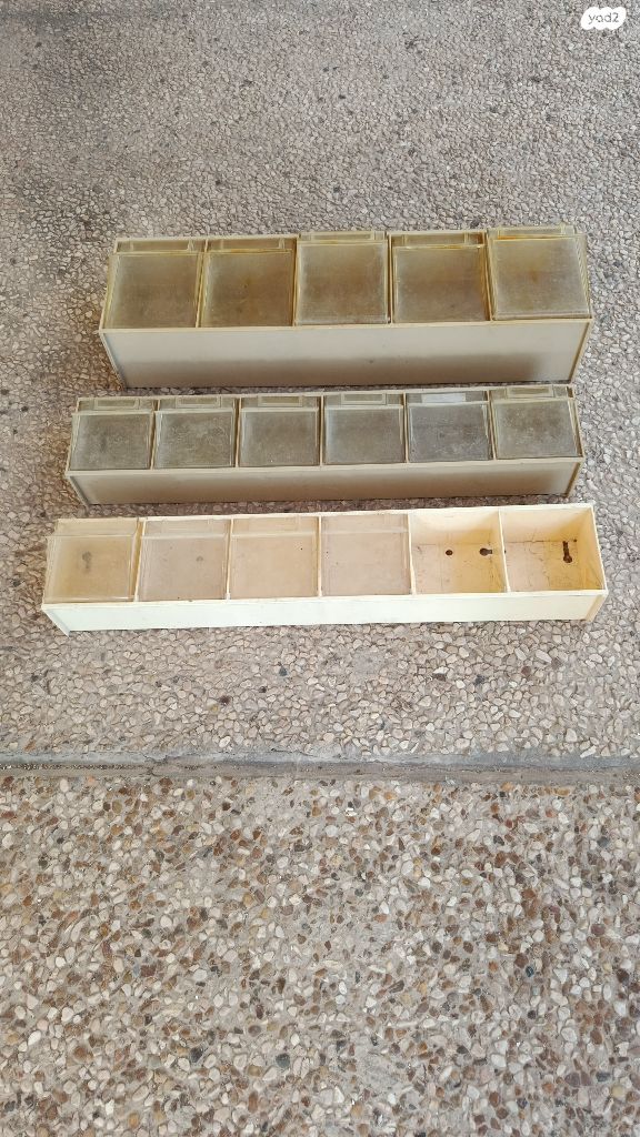 אחסון ברגים ועוד דברים