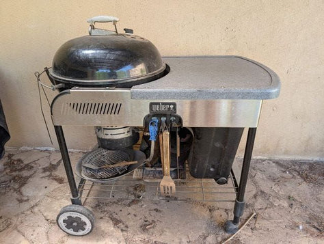 גריל פחמים Weber