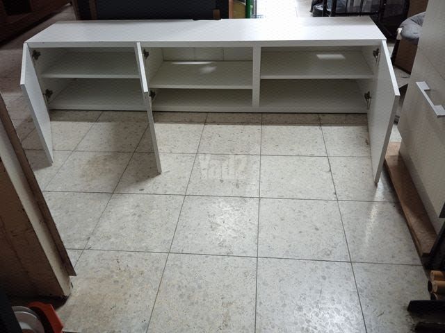 שידה לטלוויזיה איקאה