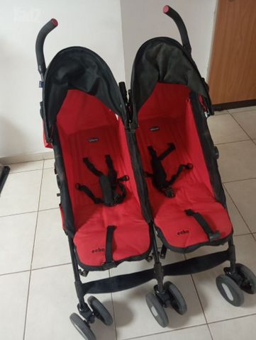 טיולון תאומים