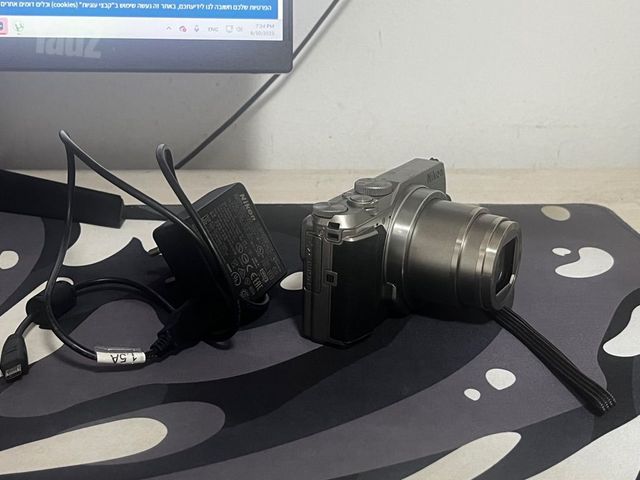 מצלמה Nikon COOLPIX A900