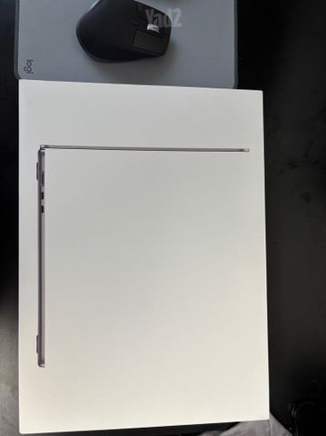 MacBook Air M3|15”| 512GB|16GB