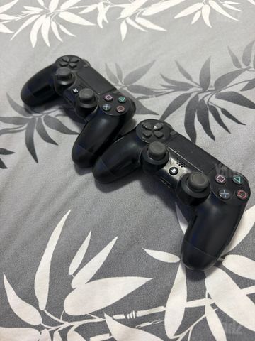 סוני 4 + 2 שלטים + GTA PE