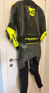 Ixon one pic suit