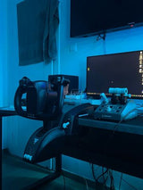 הגה טיסה thrustmaster