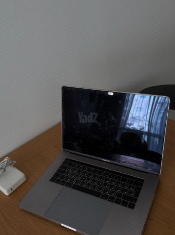 MacBook Air 13” (2017)