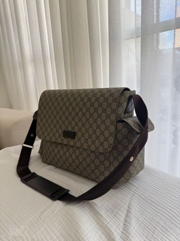 תיק החתלה של Gucci