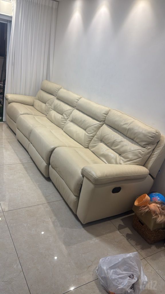 סלון עור