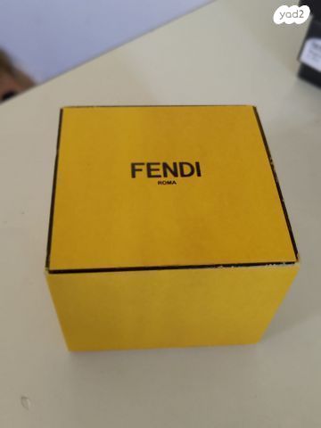 טבעת זהב Fendi