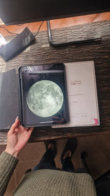 iPad  A 16