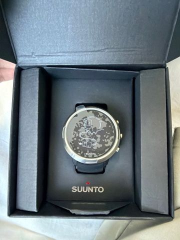 שעון צלילה suunto