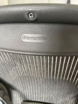 כיסא HERMAN MILLER דגם Aeron