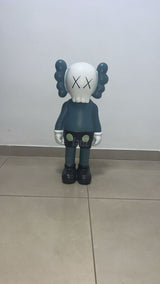 בובת KAWS