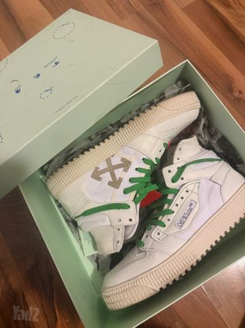 נעלי off white