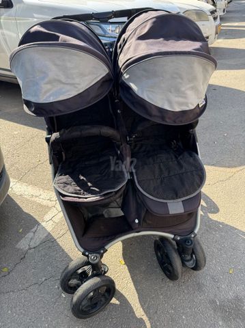 עגלת תאומים