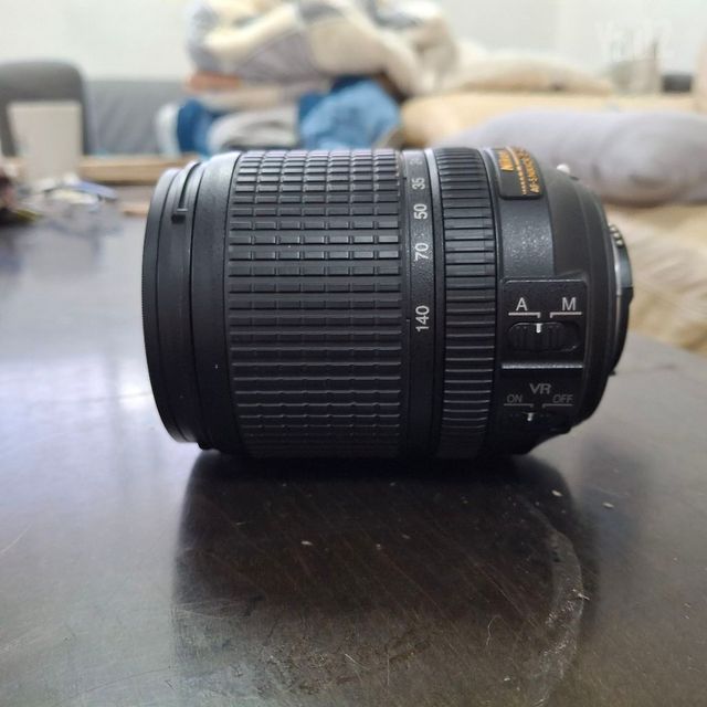 עדשת  NiKOn
