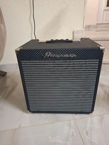 מגבר לגיטרה בס AMPeg ואלט30
