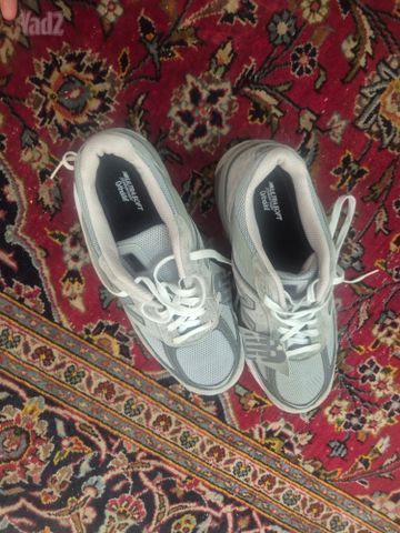 New Balance 990v5