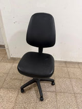 כיסאות