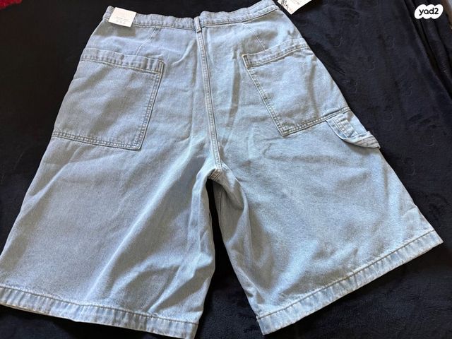 ZARA שורט לגבר