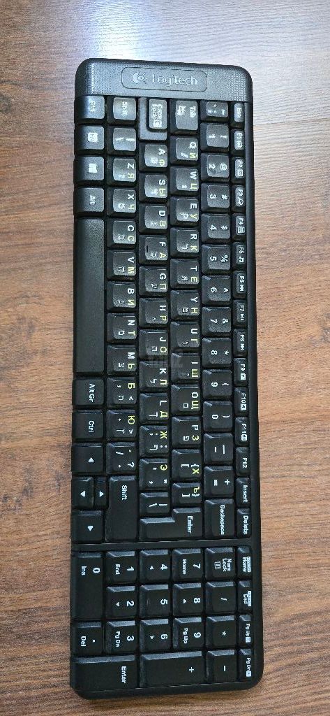 מקלדת Logitech קטנה