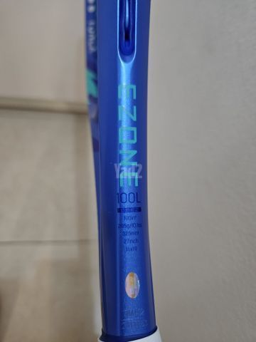 2 מחבטי טניס yonex ezone