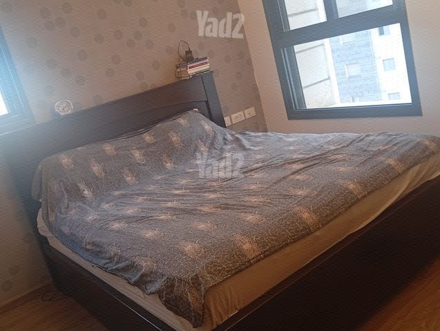 מיטה זוגיתQWEEN SIZE