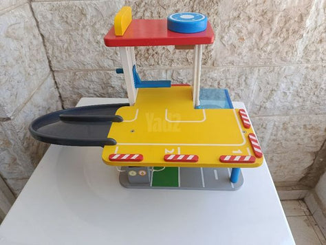 תחנת דלק מעץ