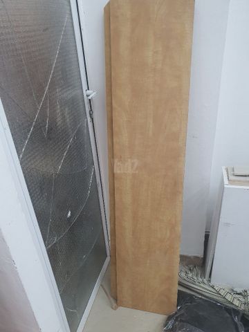 מדפים מעץ