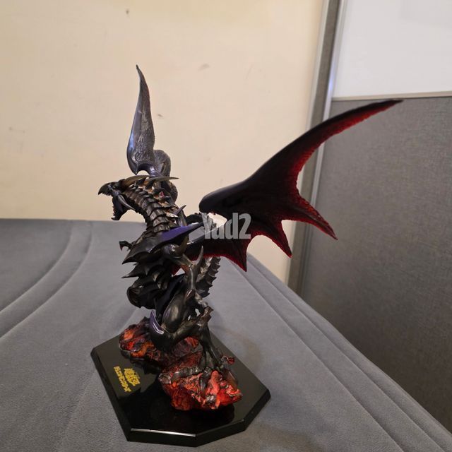 יוגיהו Red-Eyes Black Dragon