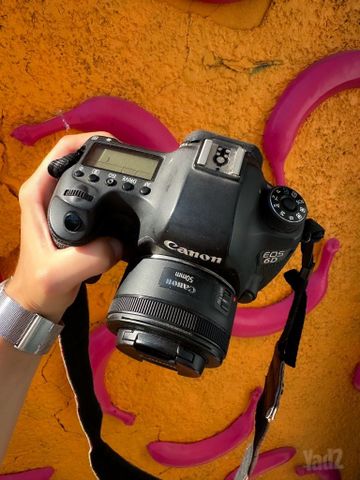 Canon EOS 6D + Canon 50mm