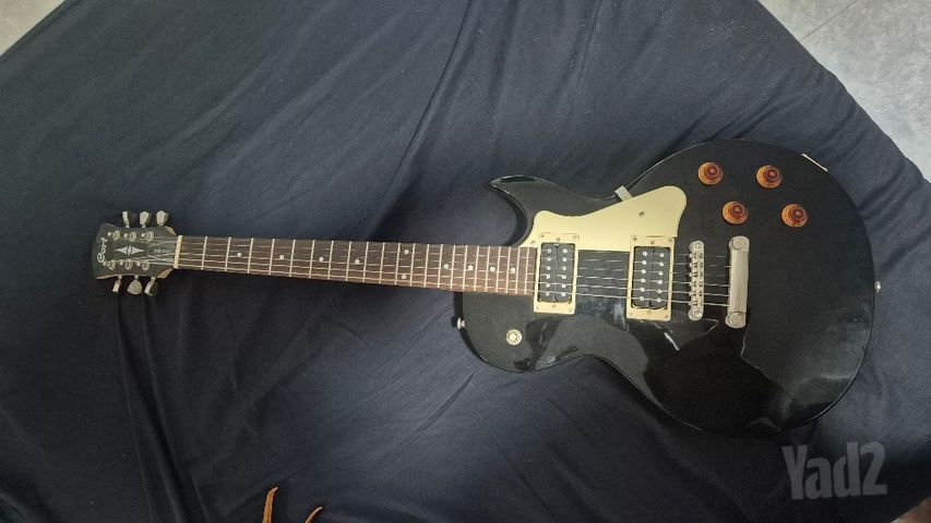 גיטרה Les Paul ומגבר Marshall