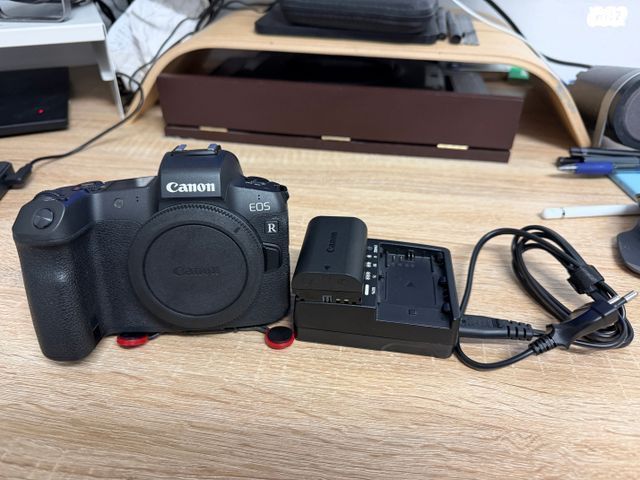 מצלמה canon eos r
