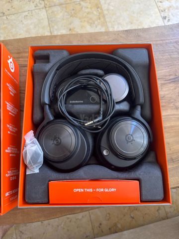 Arctis Nova Pro