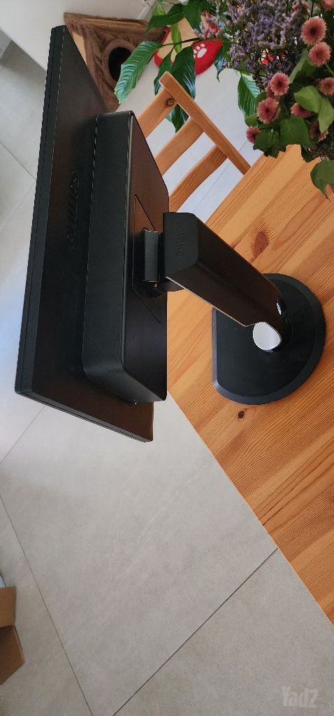 מסך פיליפס 19" Philips