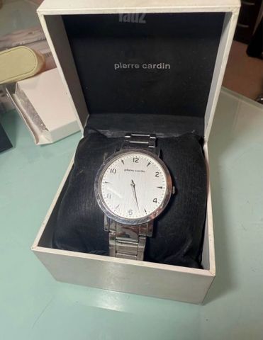 שעון יד pierre cardin