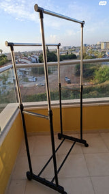 מתלה בגדים