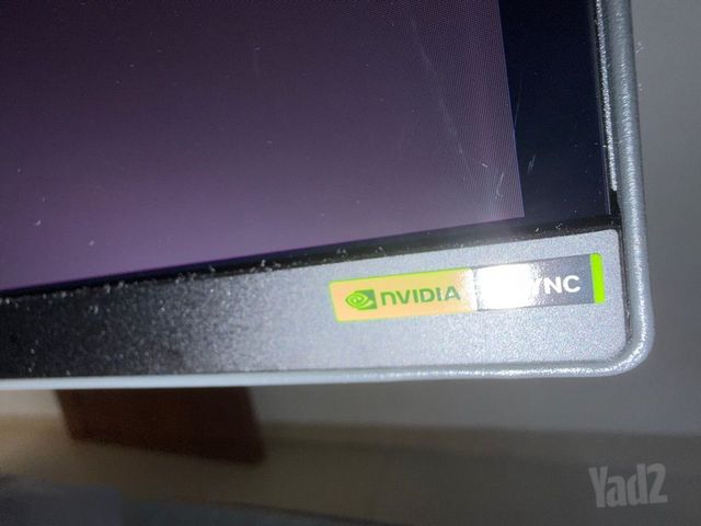 Gigabyte MO32U2
