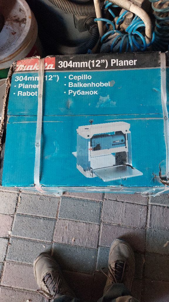 מקצוע שולחני 12" באריזה