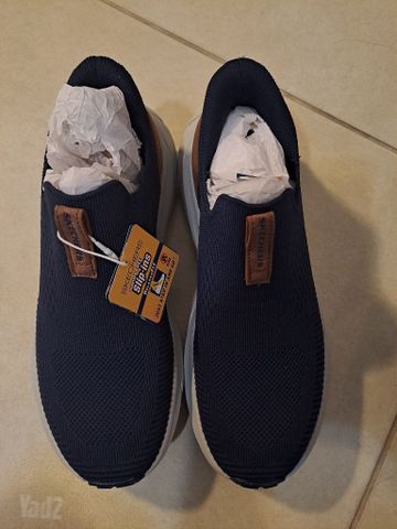 נעלי skechers