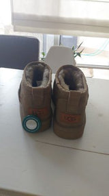 נעלי UGG