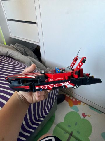 LEGO Technic Power Boat