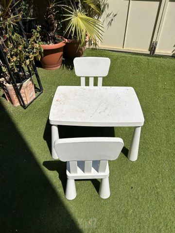 שולחן לילדים