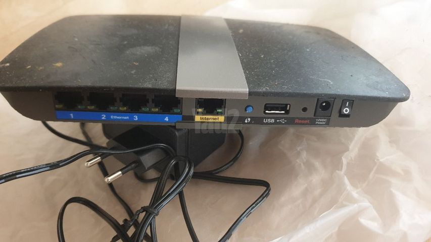 נתב linksys e4200 router