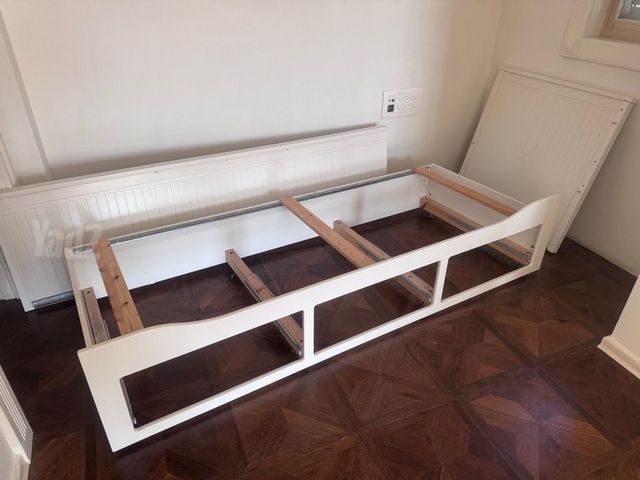מיטה נפתחת hemnes