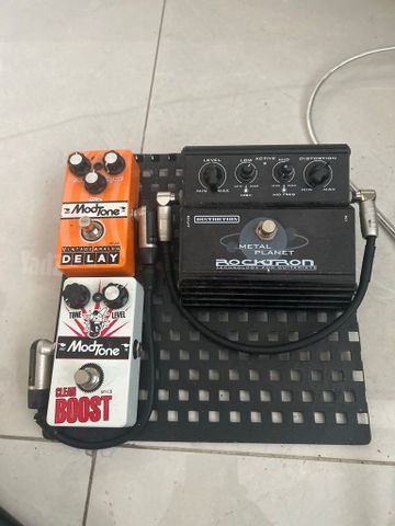 Mini pedalboard